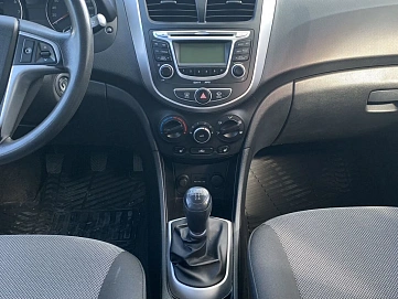 Hyundai Solaris, 2013г., передний привод, механика