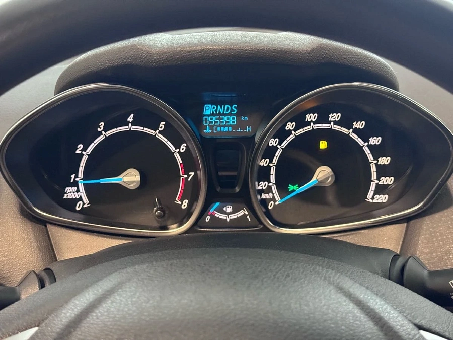 Ford Fiesta, 2015г., передний привод, автомат