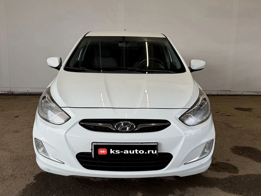 Hyundai Solaris, 2013г., передний привод, автомат