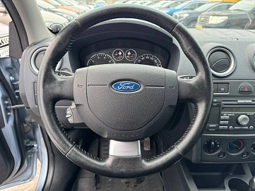 Ford Fusion, 2007г, передний привод, робот