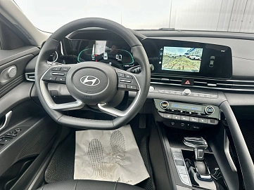Hyundai Elantra, 2023г, передний привод, автомат
