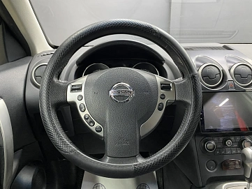 Nissan Qashqai, 2008г, передний привод, вариатор