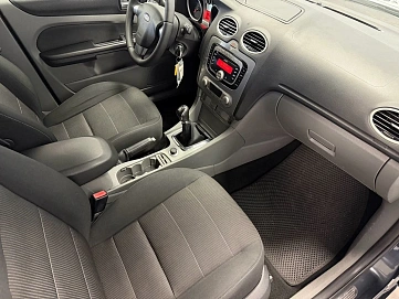 Ford Focus, 2010г, передний привод, механика