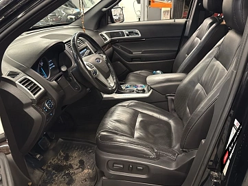Ford Explorer, 2014г, полный привод, автомат