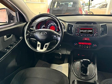 Kia Sportage, 2010г, передний привод, автомат