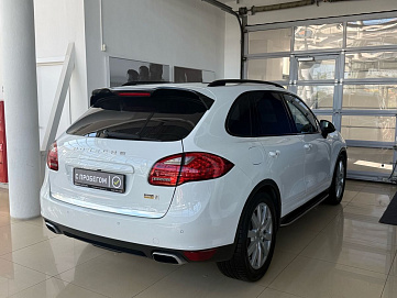 Porsche Cayenne, 2012г, полный привод, автомат