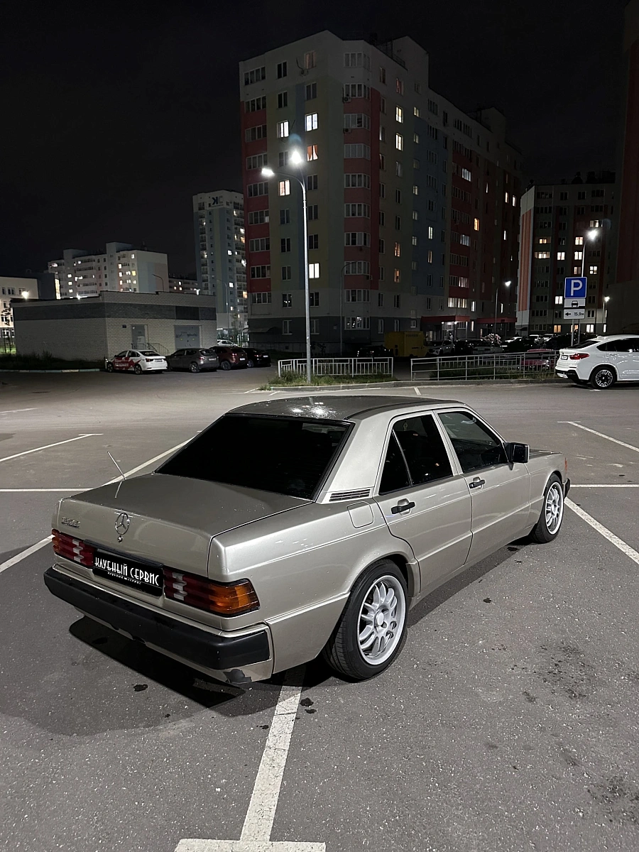 Mercedes-Benz 190 (W201), 1989г., задний привод, автомат