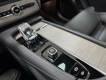 Volvo XC90, 2022г, полный привод, автомат
