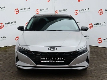 Hyundai Elantra, 2021г, передний привод, автомат
