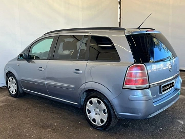 Opel Zafira, 2006г, передний привод, механика