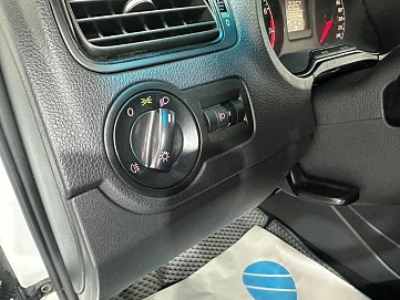 Volkswagen Polo, 2019г, передний привод, механика