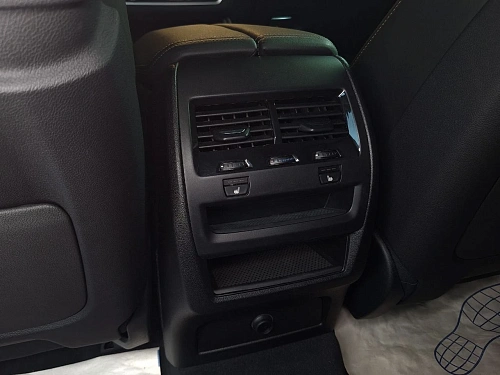 BMW X6, 2024г, полный привод, автомат