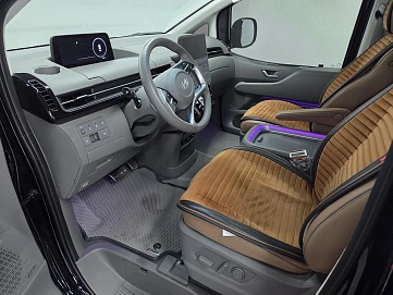 Hyundai Staria, 2024г, полный привод, автомат