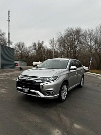 Mitsubishi Outlander, 2019г, полный привод, автомат