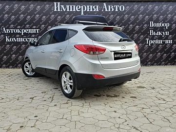Hyundai ix35, 2010г, полный привод, автомат