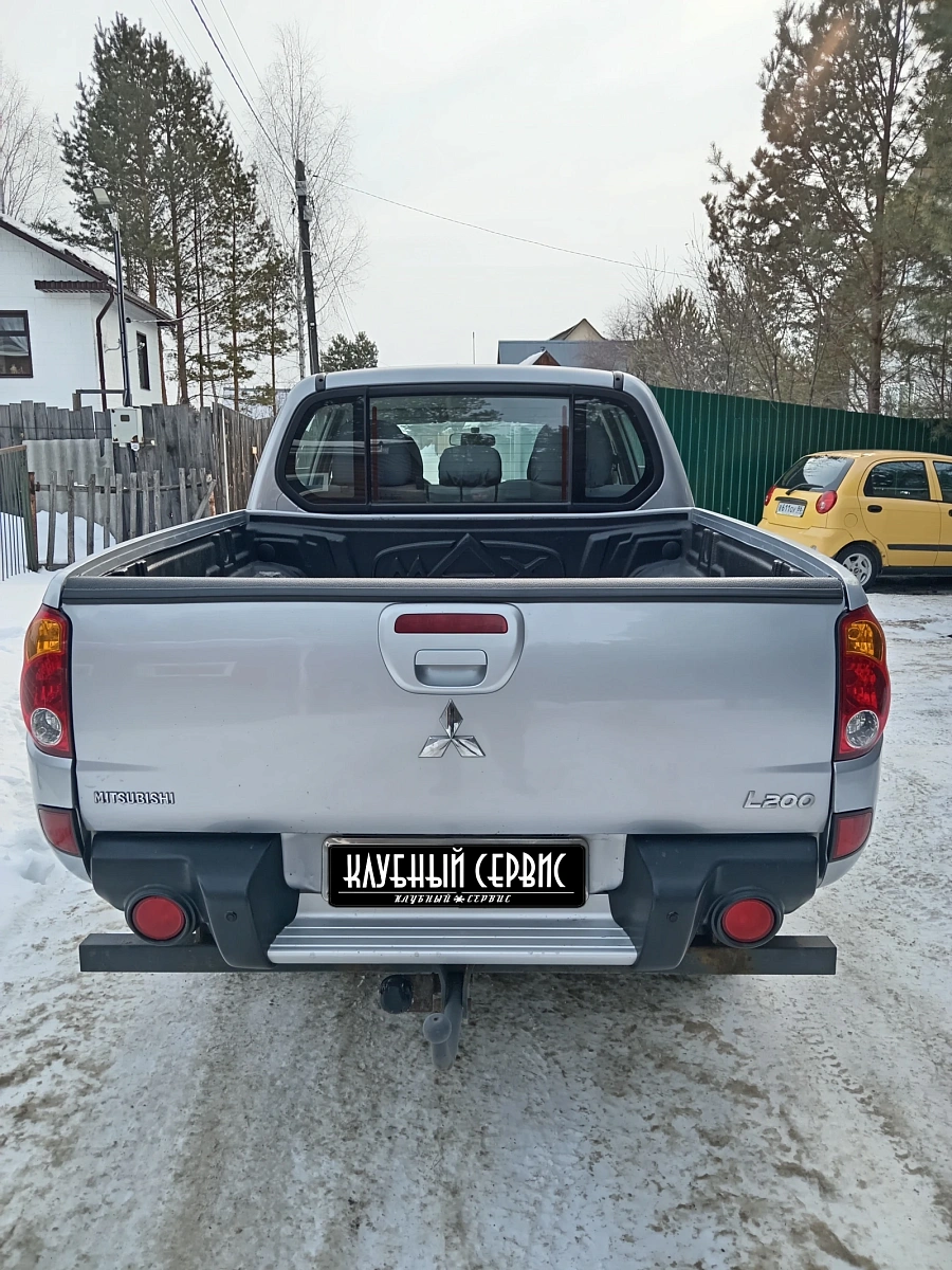 Mitsubishi L200, 2011г., полный привод, автомат