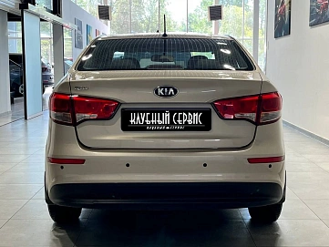 Kia Rio, 2015г, передний привод, автомат