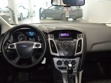 Ford Focus, 2011г, передний привод, робот