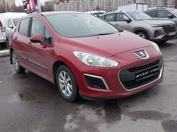 Peugeot 308, 2012г, передний привод, механика