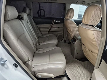 Toyota Highlander, 2011г., полный привод, автомат