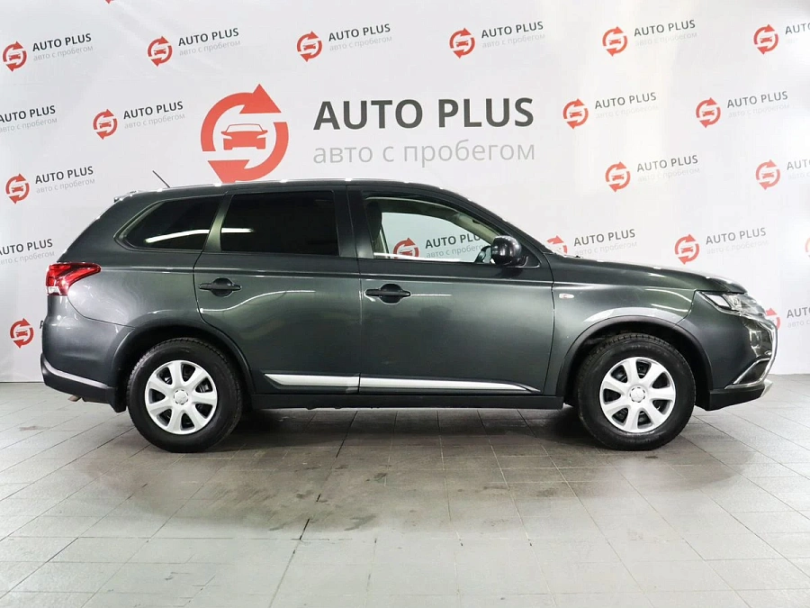 Mitsubishi Outlander, 2016г., передний привод, вариатор