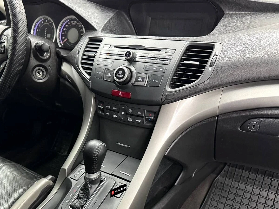 Honda Accord, 2008г., передний привод, автомат