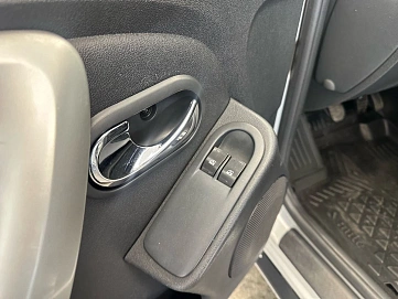 Nissan Terrano, 2015г, передний привод, механика