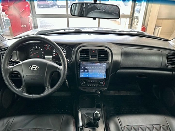 Hyundai Sonata, 2004г, передний привод, механика