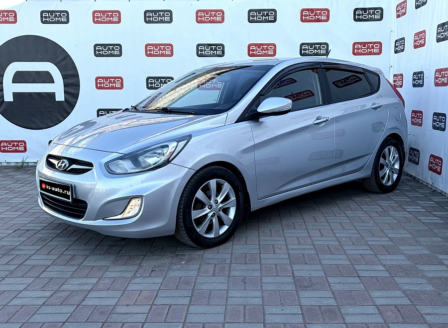 Hyundai Solaris, 2012г., передний привод, автомат
