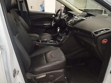 Ford Kuga, 2013г, полный привод, автомат