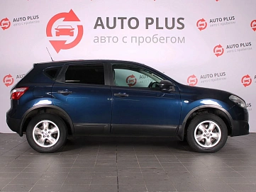 Nissan Qashqai, 2010г., передний привод, вариатор