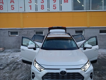 Toyota RAV4, 2020г, полный привод, автомат
