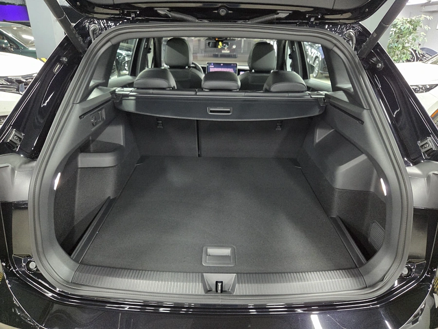 Volkswagen Tiguan, 2026г., полный привод, робот