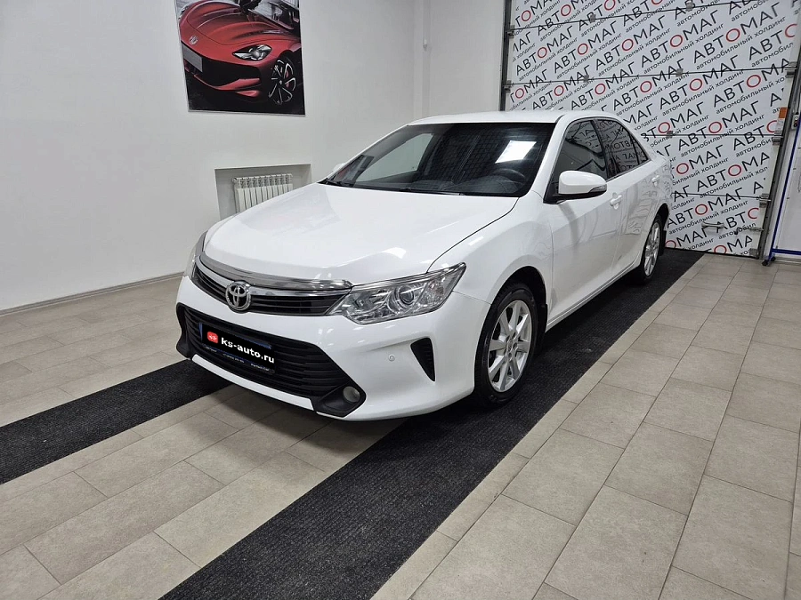 Toyota Camry, 2017г., передний привод, автомат