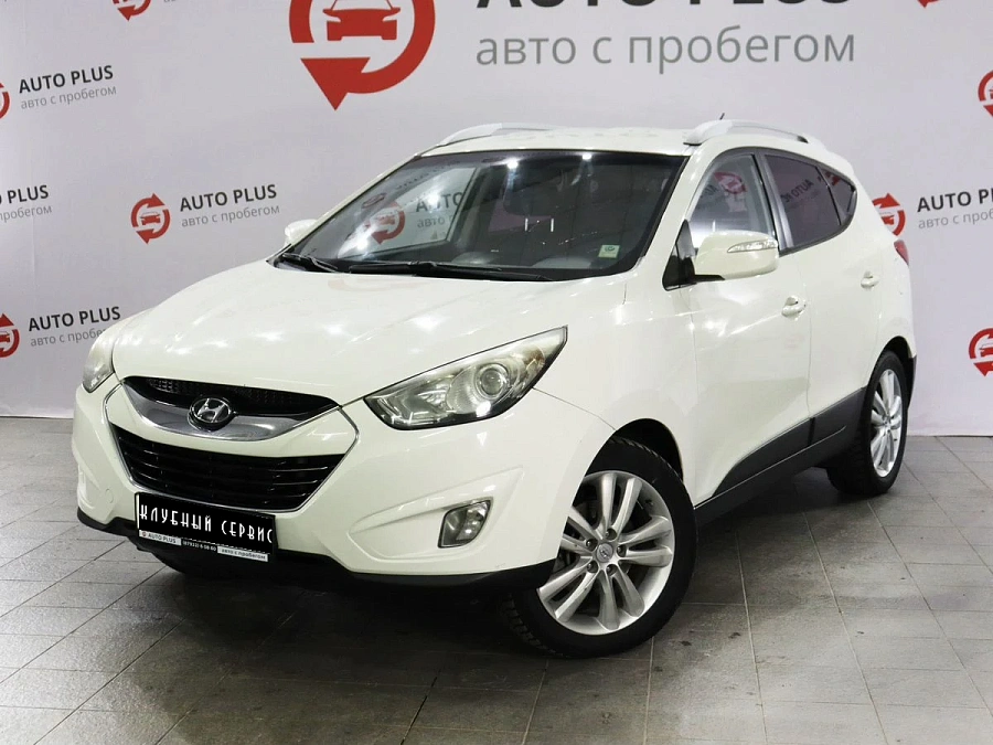 Hyundai Tucson, 2011г., передний привод, автомат