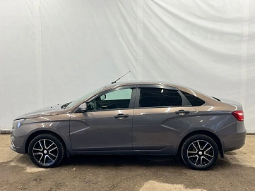 Lada (ВАЗ) Vesta, 2019г, передний привод, механика