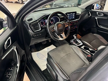 Kia Ceed, 2018г, передний привод, робот