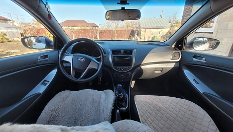 Hyundai Solaris, 2015г, передний привод, механика