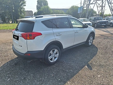 Toyota RAV4, 2014г, полный привод, вариатор