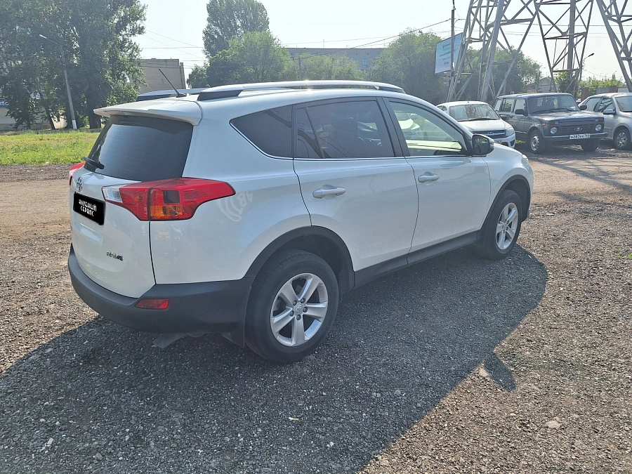 Toyota RAV4, 2014г., полный привод, вариатор