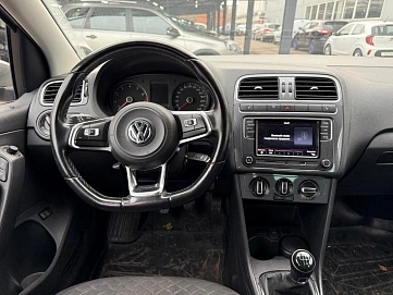 Volkswagen Polo, 2019г, передний привод, механика