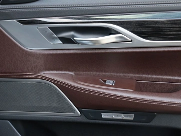 BMW , 2018г., полный привод, автомат