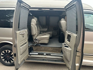 GMC Savana, 2003г, полный привод, автомат