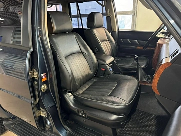 Nissan Patrol, 2004г, полный привод, автомат
