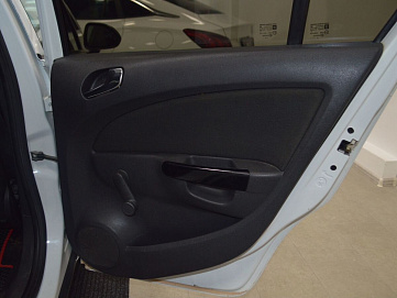 Opel Corsa, 2009г, передний привод, механика