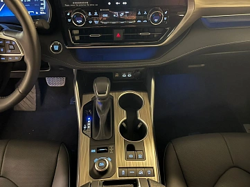 Toyota Highlander, 2025г, полный привод, автомат