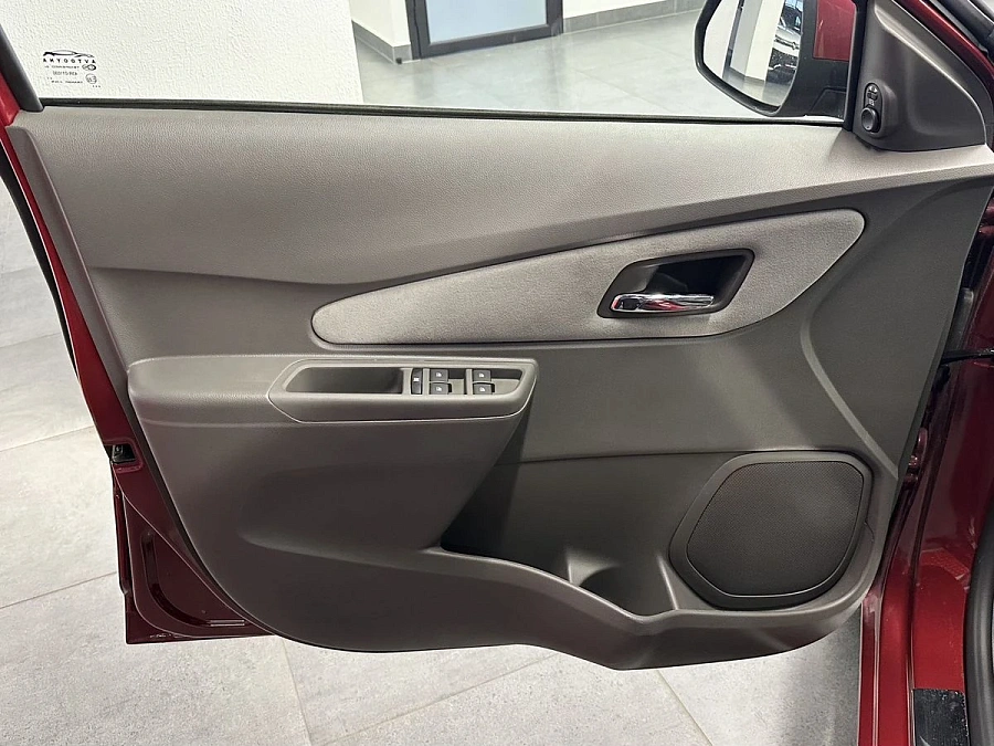 Chevrolet Cobalt, 2023г., передний привод, автомат