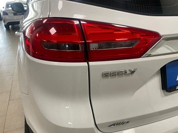 Geely Atlas, 2018г, полный привод, автомат