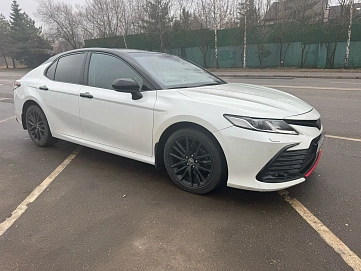Toyota Camry, 2022г, передний привод, автомат
