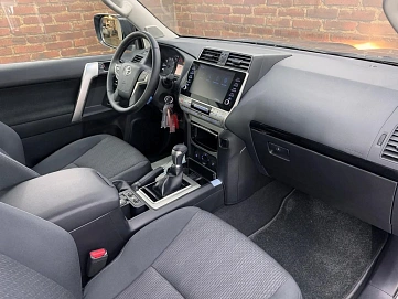 Toyota Land Cruiser Prado, 2022г, полный привод, автомат